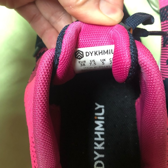 Safety shoes for women - Picture 3 of 4